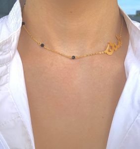 NECKLACE WITH ONYX STONES AND WORD IN ARABIC "Lebanon"